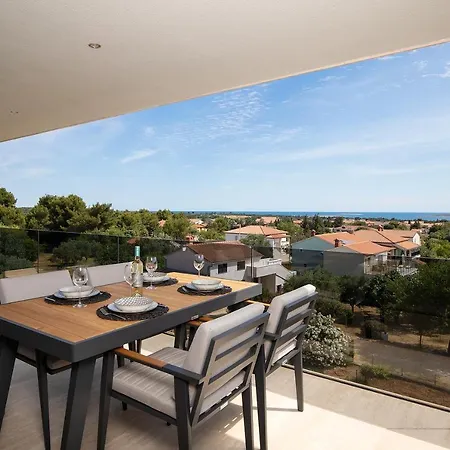 Boutique Kristo Apartment *
